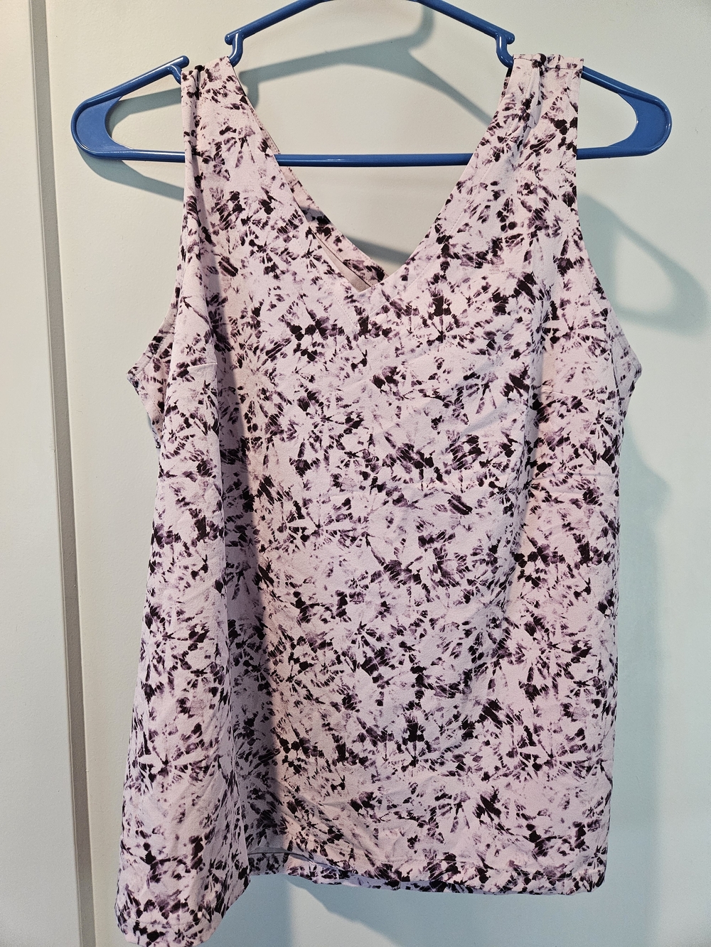 NWT Eddie Bauer Departure Collection V-Neck Tank Top Purple Floral Print PS